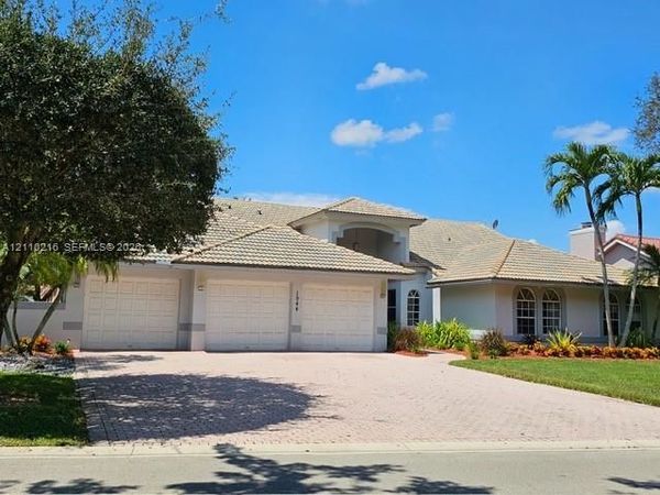 1944 Classic Dr , Coral Springs, FL 33071