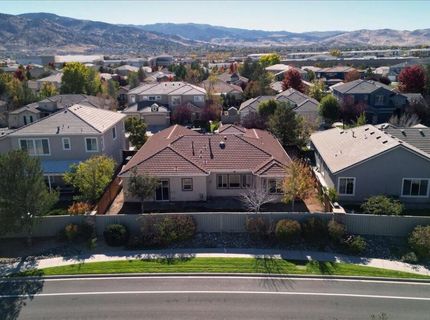 1627 Gemtown Drive, Reno, NV 89521 Photo