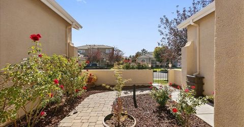 1627 Gemtown Drive, Reno, NV 89521 Photo