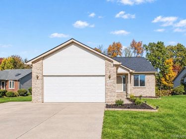 5459 Pear Tree Drive, Burton, Mi 48519