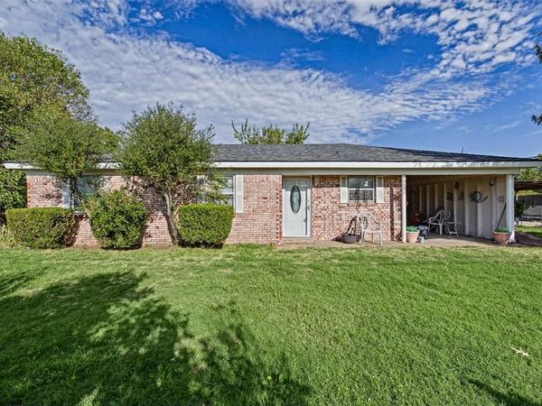 4508 Village Court, Granbury, TX 76049