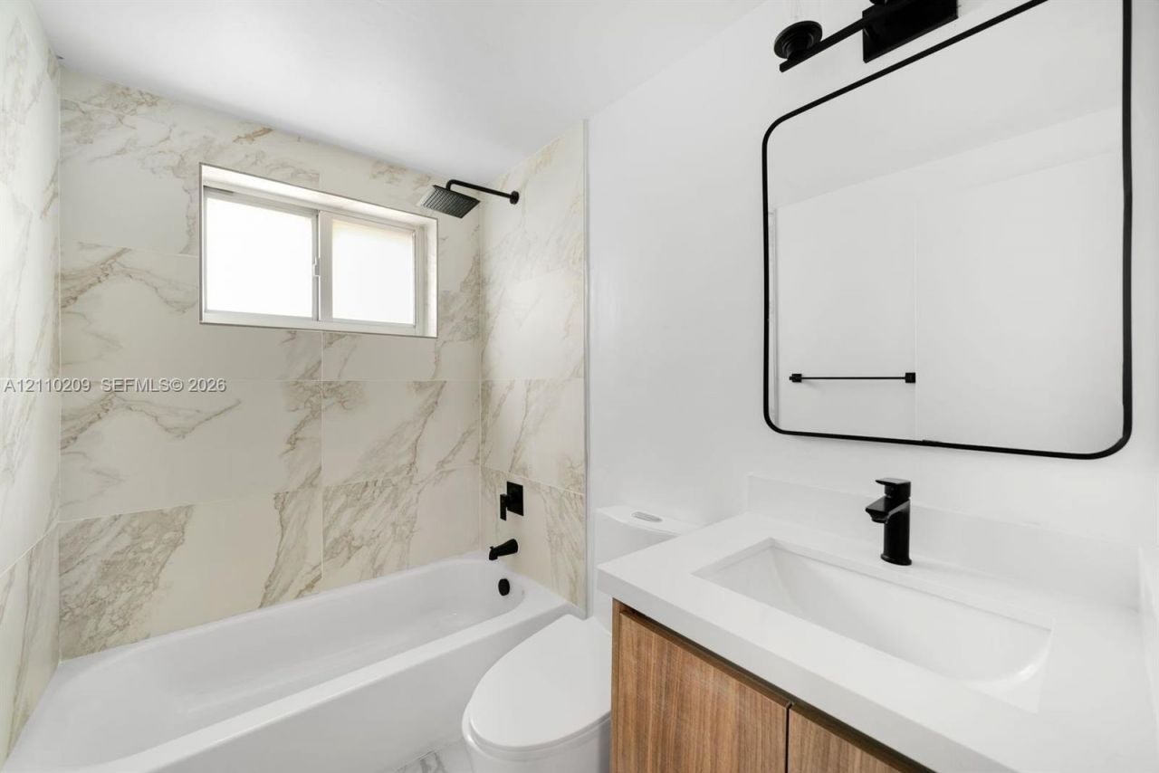 1035 9th St, Unit 20, Miami Beach, FL 33139 Photo
