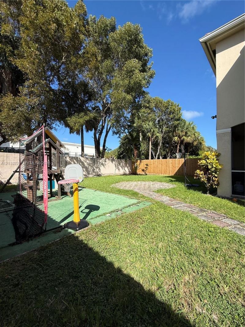 8943 SW 206th St, Cutler Bay, FL 33189 Photo