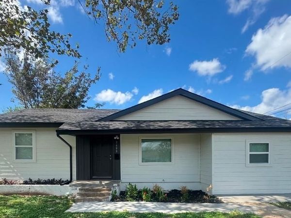 3600 Hatcher Street , Fort Worth, TX 76119