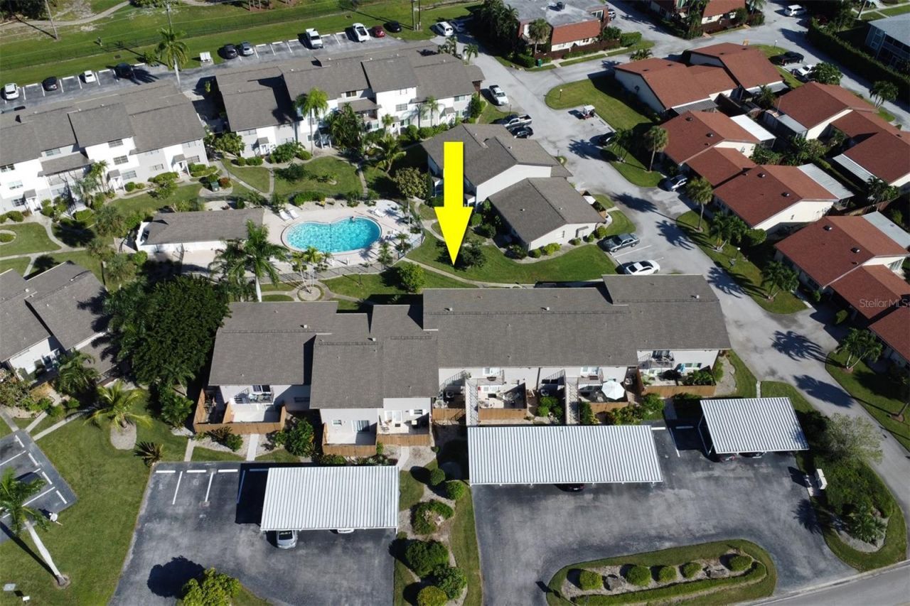180 CYPRESS WAY E, NAPLES, FL 34110