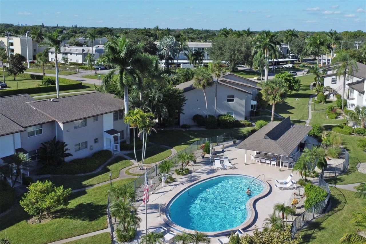 180 Cypress Way E, Unit C218, Naples, FL 34110 Photo
