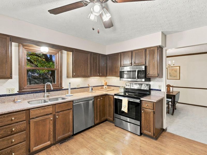 33 Spring Hollow Lane , Westerville, OH 43081 Photo 5