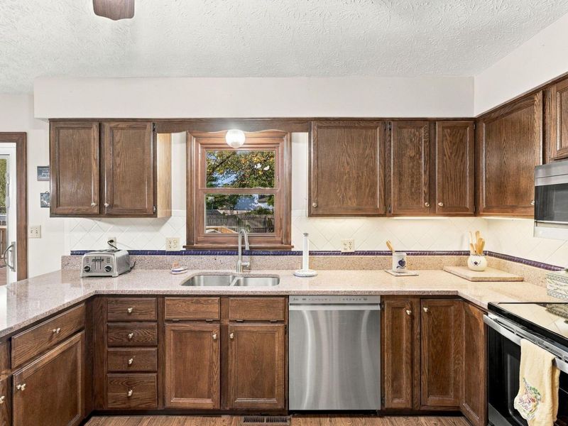 33 Spring Hollow Lane , Westerville, OH 43081 Photo 6