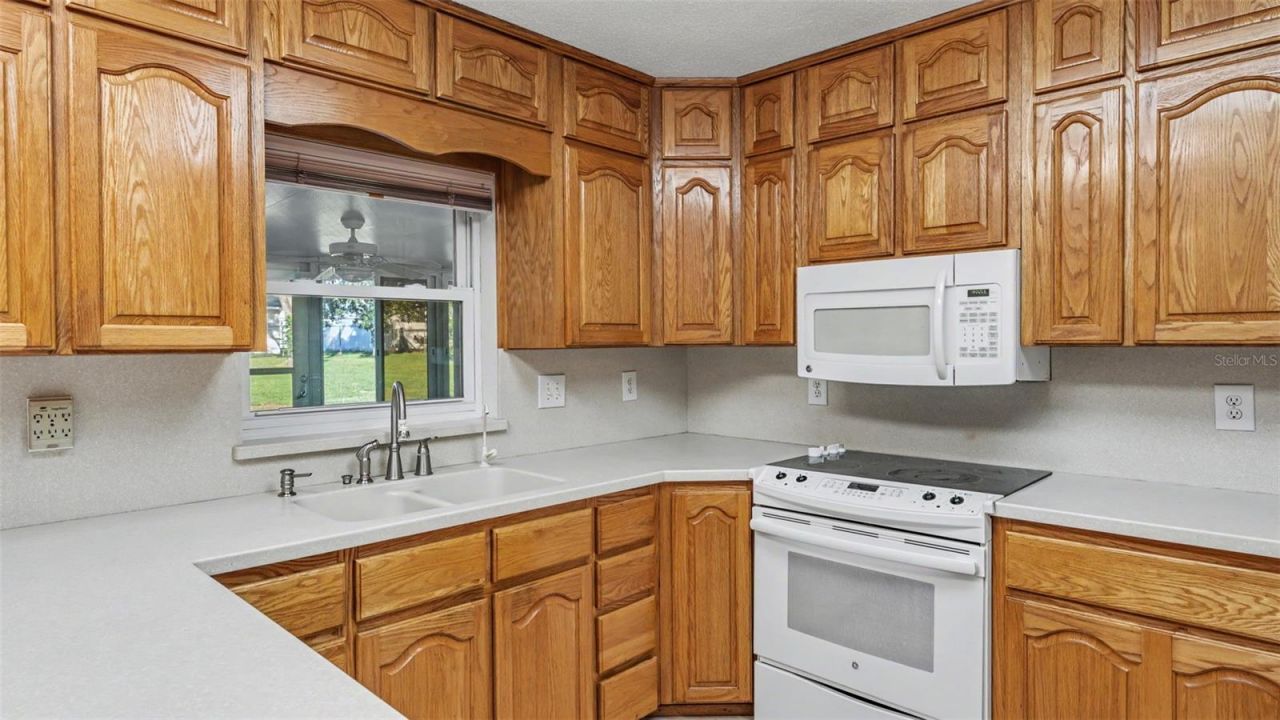 6739 Farris Drive, Lakeland, FL 33811 Photo