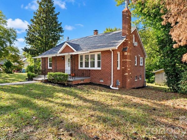 205 Sunrise Avenue , Mount Gilead, NC 27306