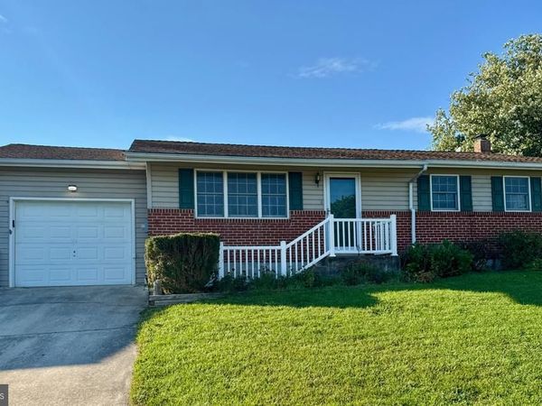 105 PINE HOLLOW ROAD , YORK, PA 17408