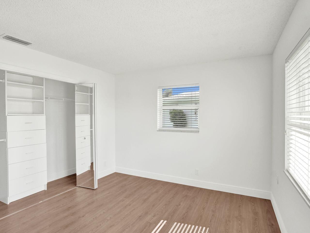605 SW 21st Circle, Boynton Beach, FL 33426 Photo