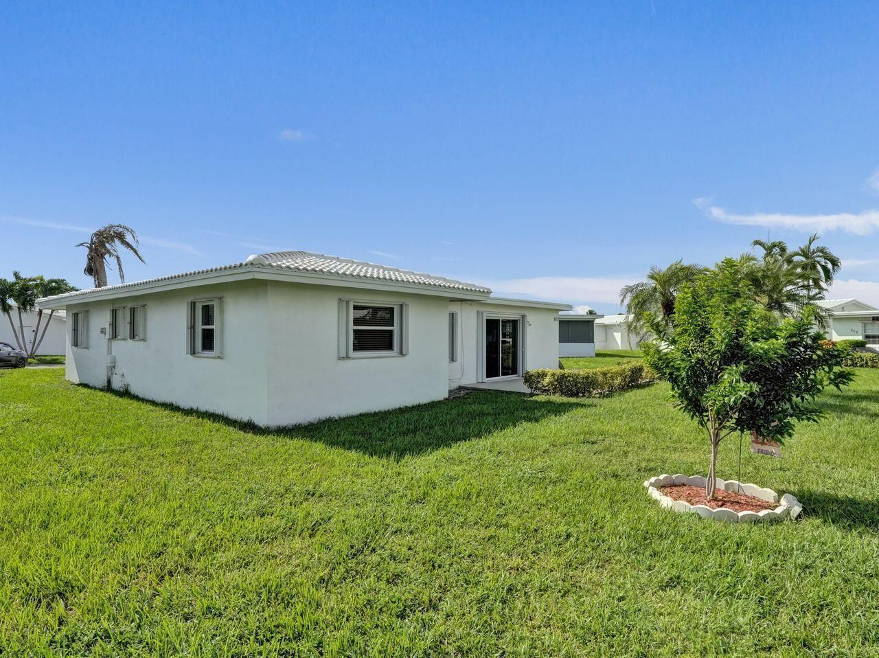 605 SW 21st Circle, Boynton Beach, FL 33426 Photo