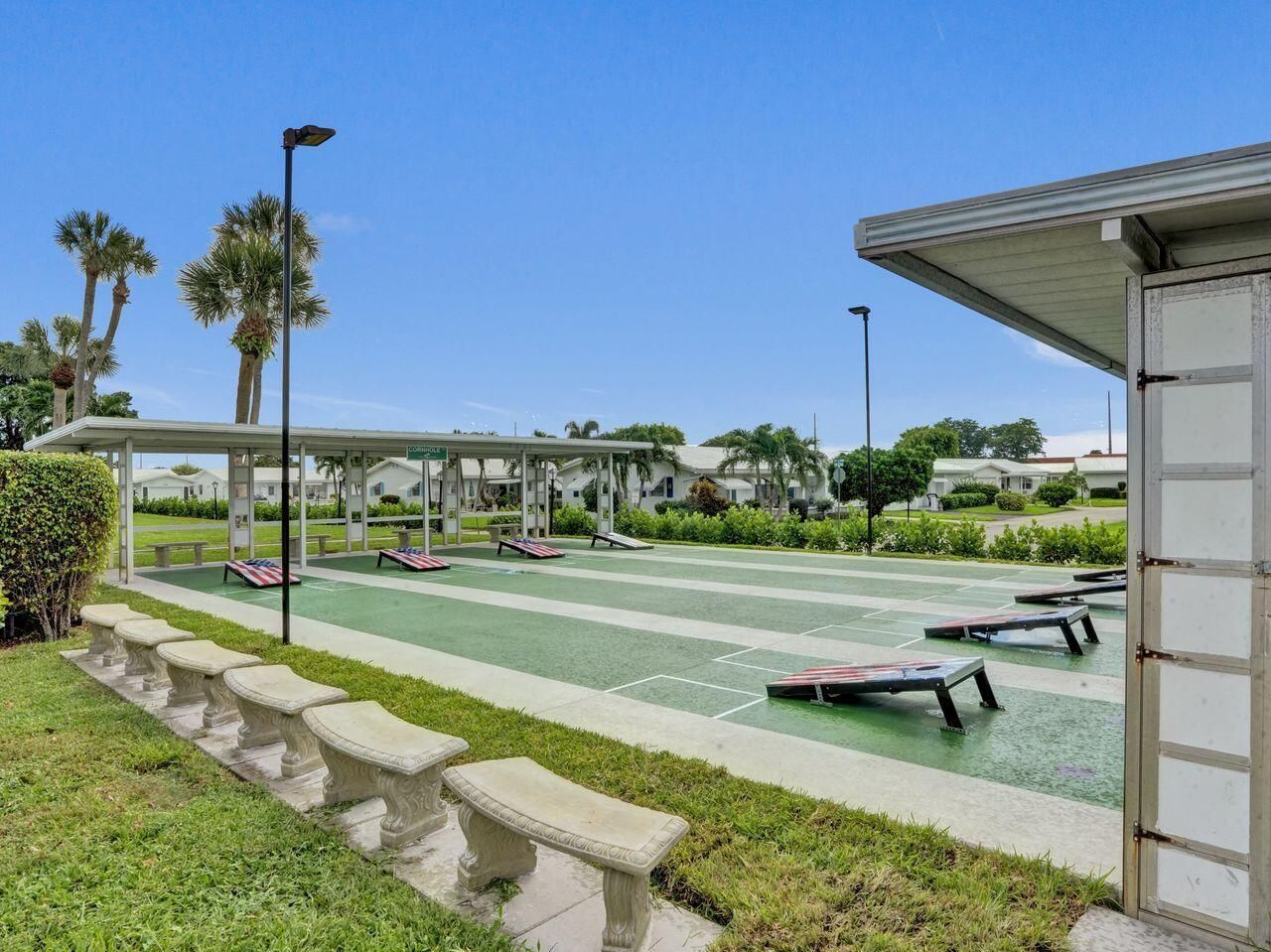 605 SW 21st Circle, Boynton Beach, FL 33426 Photo