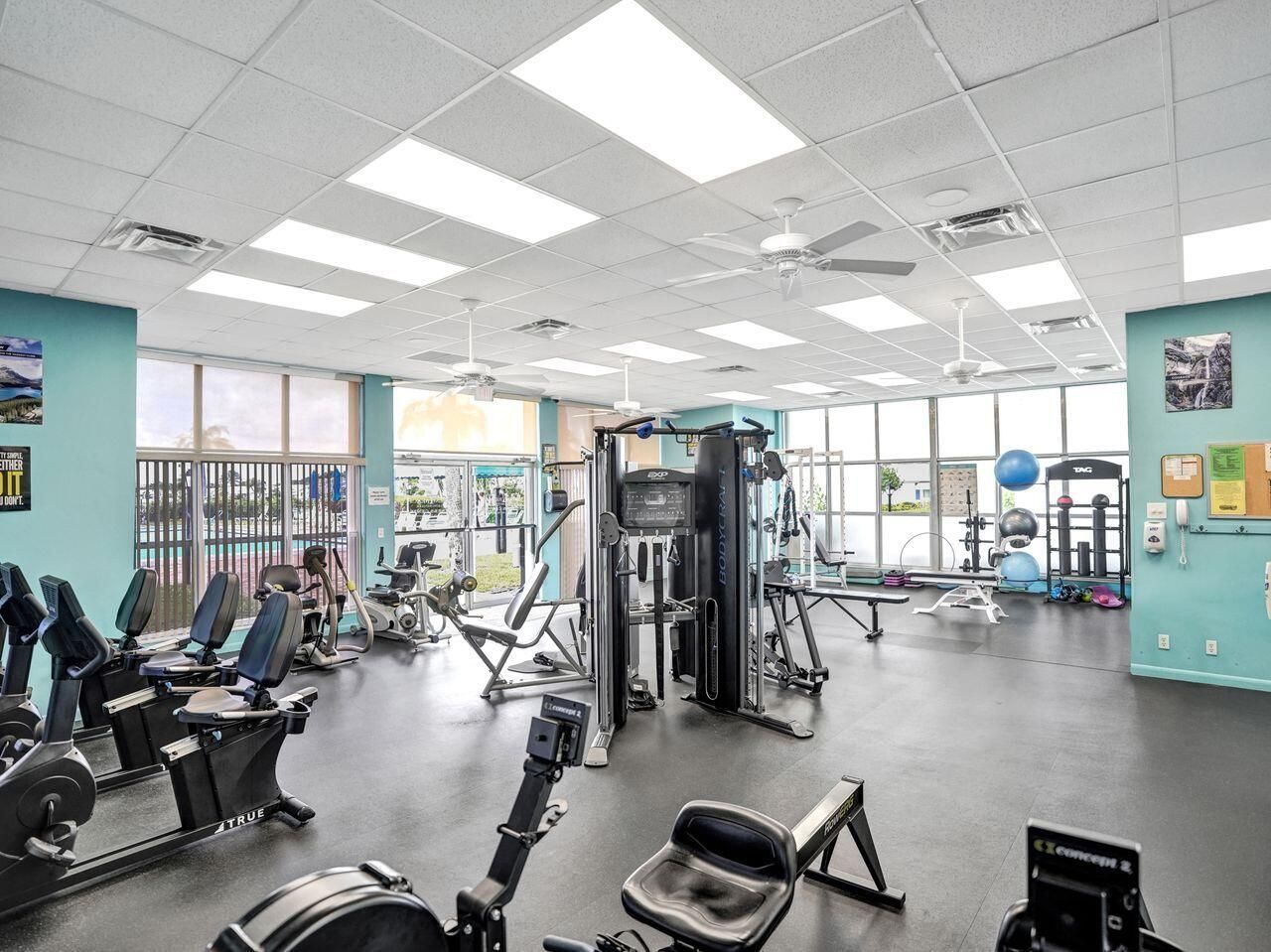 605 SW 21st Circle, Boynton Beach, FL 33426 Photo