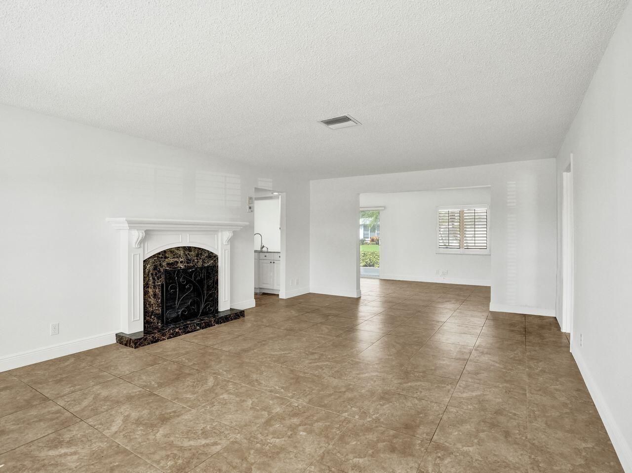 605 SW 21st Circle, Boynton Beach, FL 33426 Photo