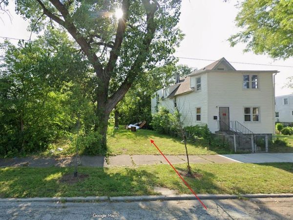 9533 S Harvard Avenue , Chicago, IL 60628