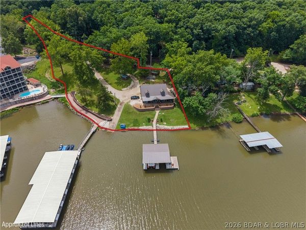 43 Sandy Beach Loop , Camdenton, MO 65020