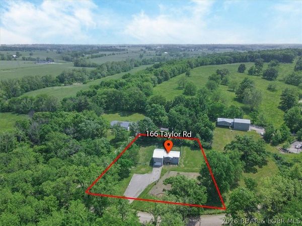 166 Taylor Road, Eldon, MO 65026