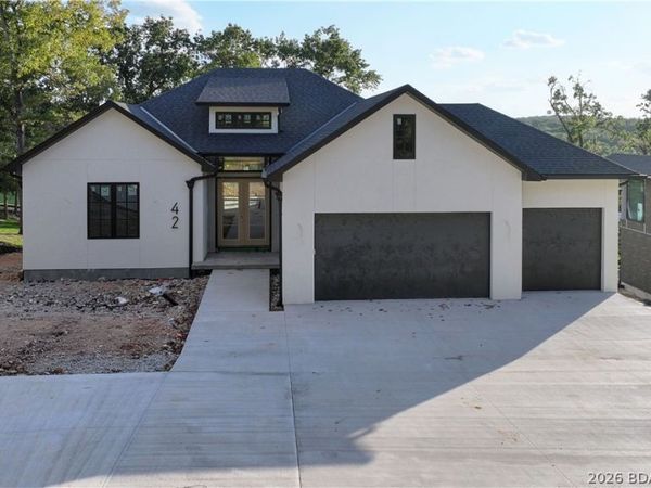 42 Bear Trace , Sunrise Beach, MO 65079
