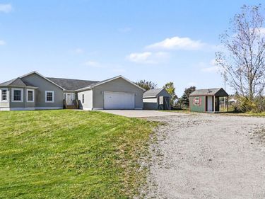 6855 W Howe Road, Watertown Township, Mi 48820