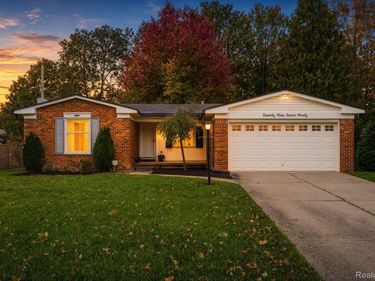 29790 Pierce Street, Southfield, Mi 48076