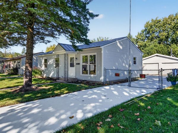 527 Fairlane Avenue , DeKalb, IL 60115