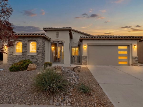 7359 Tree Line Avenue NW, Albuquerque, NM 87114