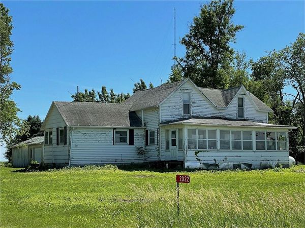 2022 68th Street , Van Horne, IA 52346