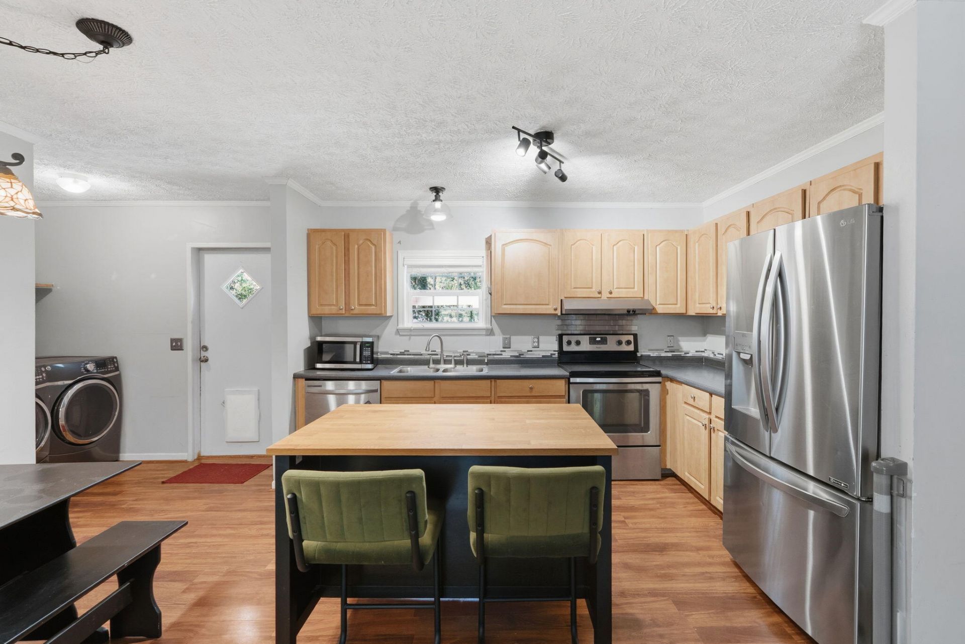 9028 Timber Street Photo 12
