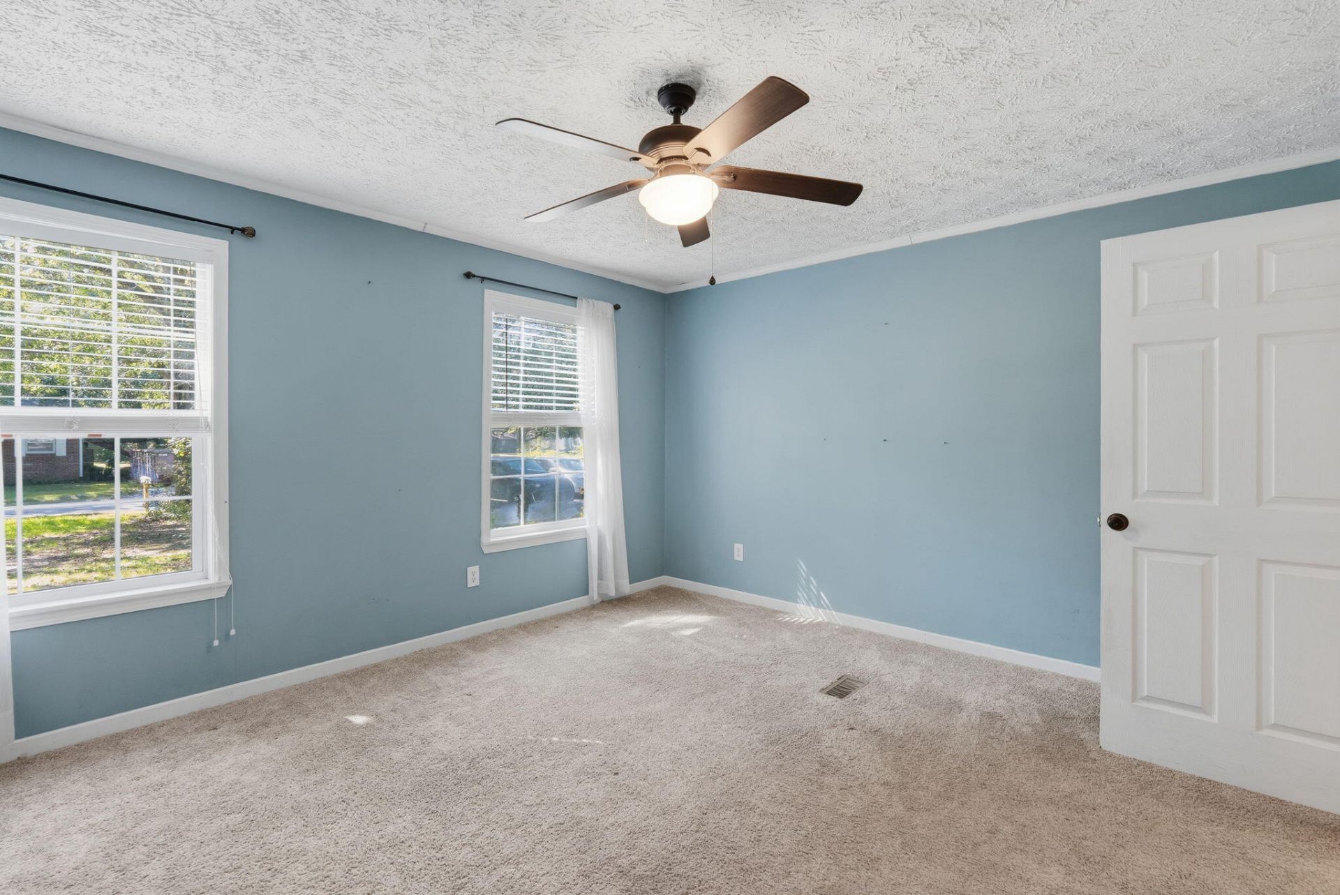 9028 Timber Street Photo 16