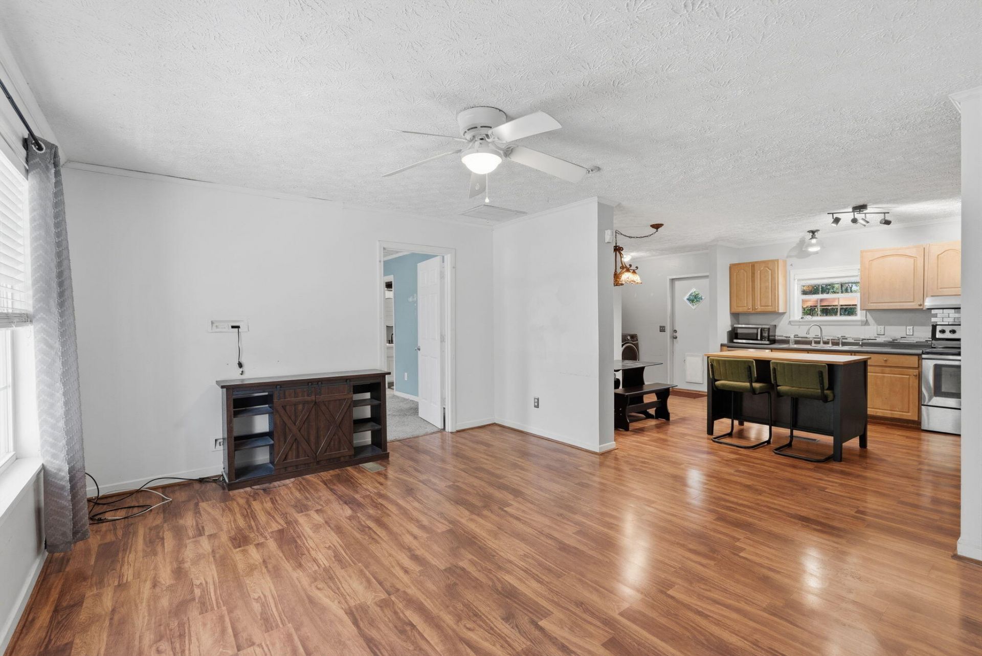 9028 Timber Street Photo 7