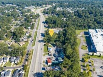 814 College Park Road , Ladson, SC 29456
