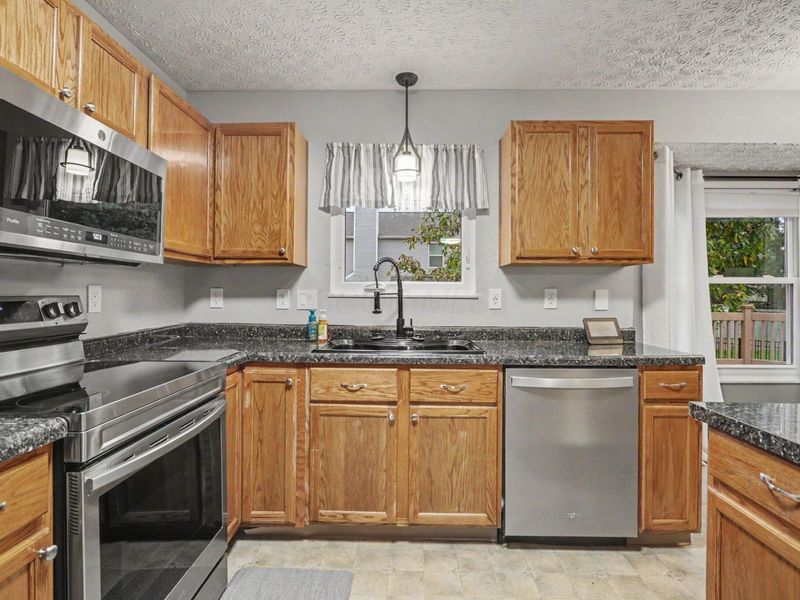 610 Thistle Drive , Delaware, OH 43015 Photo 8