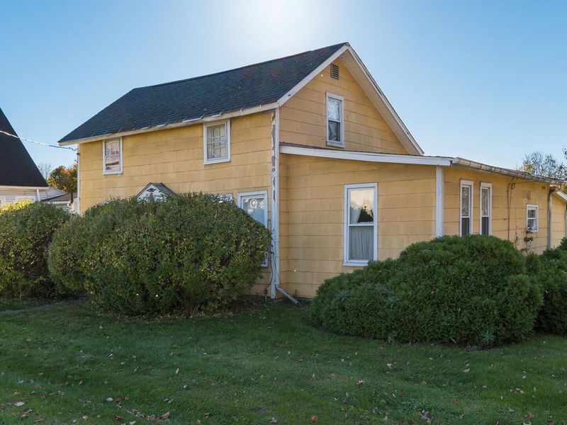 157 N Market Street N, Martinsburg, OH 43037 Photo 3