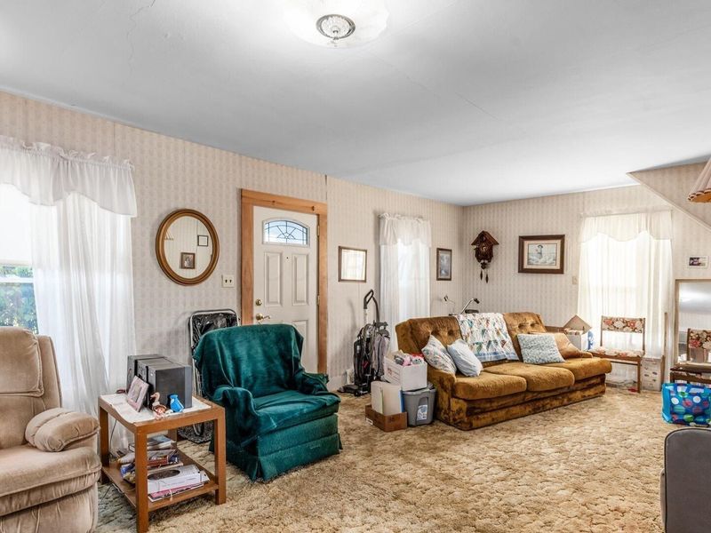 157 N Market Street N, Martinsburg, OH 43037 Photo 7