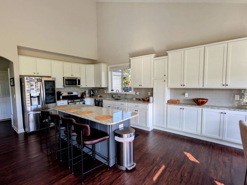 6823 Streamside Drive , Galena, OH 43021 Photo 9