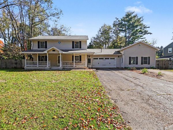 2741 Cloyster Court, Kalamazoo, MI 49008