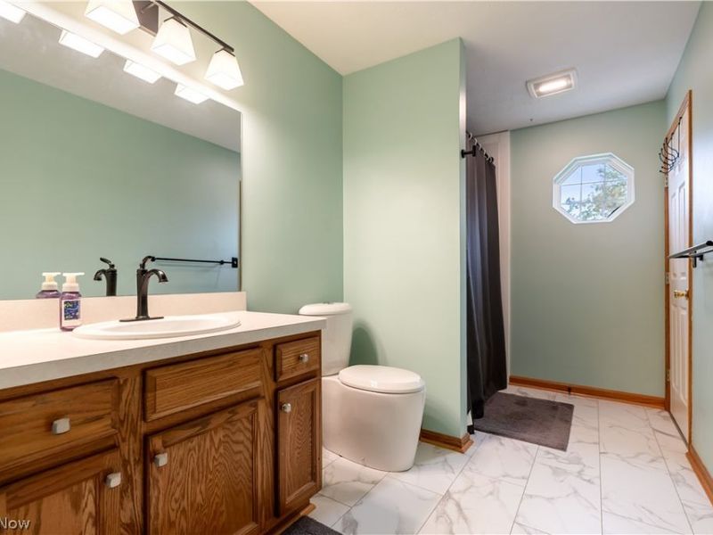 1095 Bennington Court , Akron, OH 44312 Photo 17