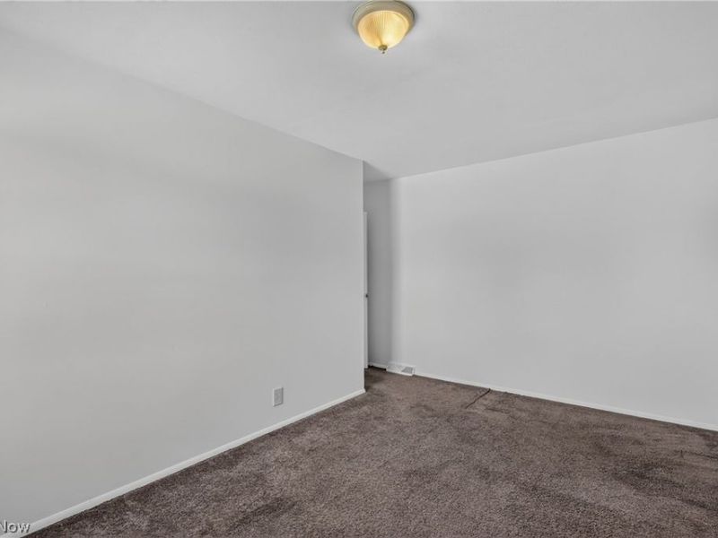 4129 New Road, Youngstown, OH 44515 Photo 16