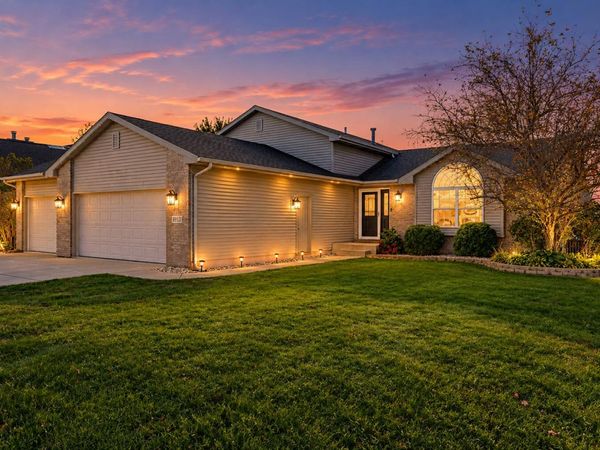 6943 Squirrel Creek Avenue , Portage, IN 46368