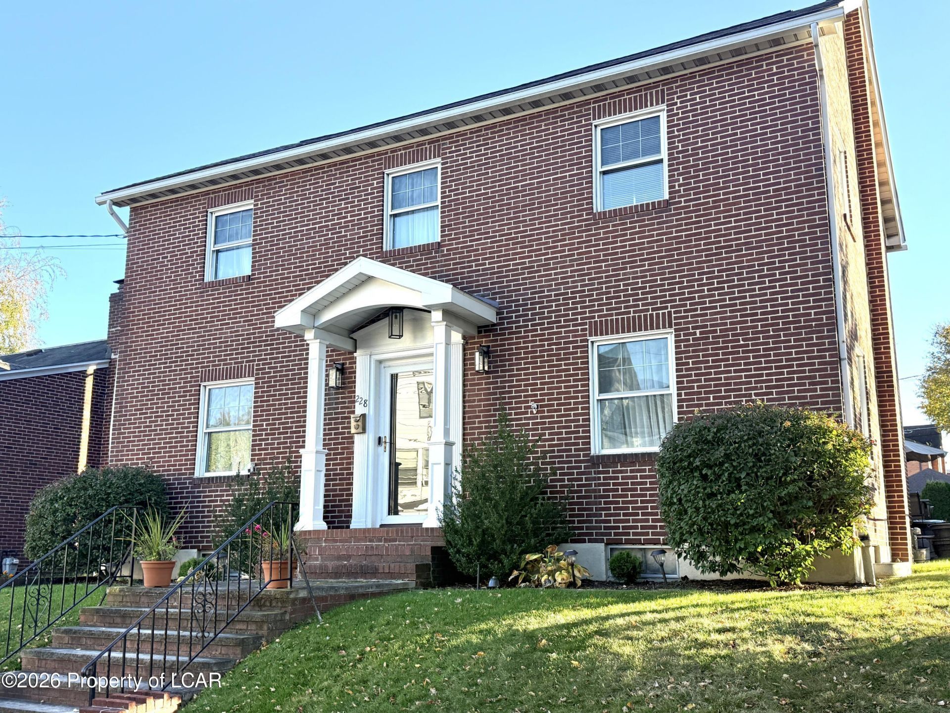 228 E Elm Street, Hazleton, PA 18201 Main Photo