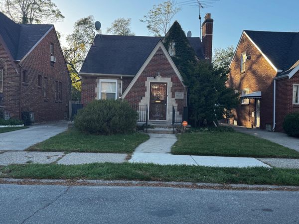 16527 Stansbury Avenue, Detroit, MI 48235