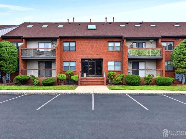 142 Beverly Hill Terrace, Woodbridge, NJ 07095