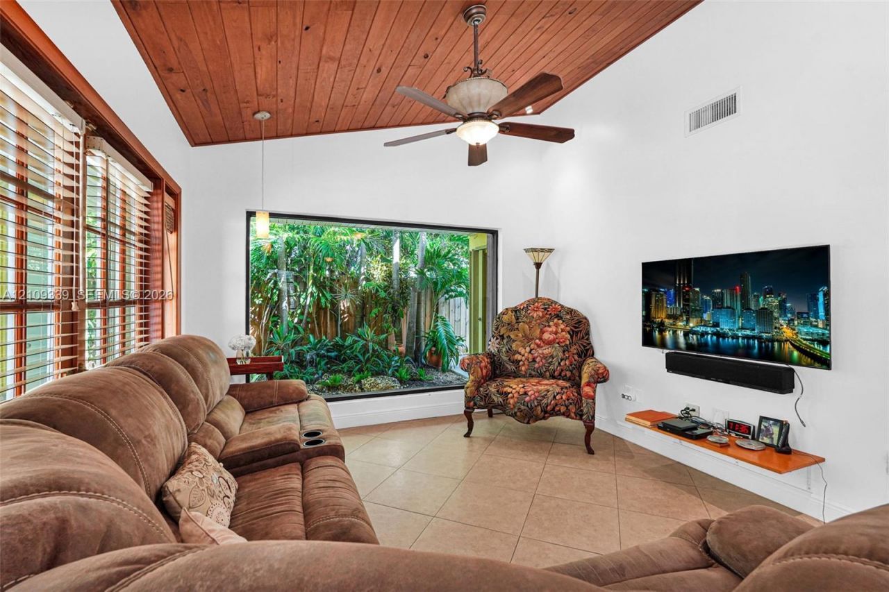 9630 SW 115th Avenue , Miami, FL 33176 Photo