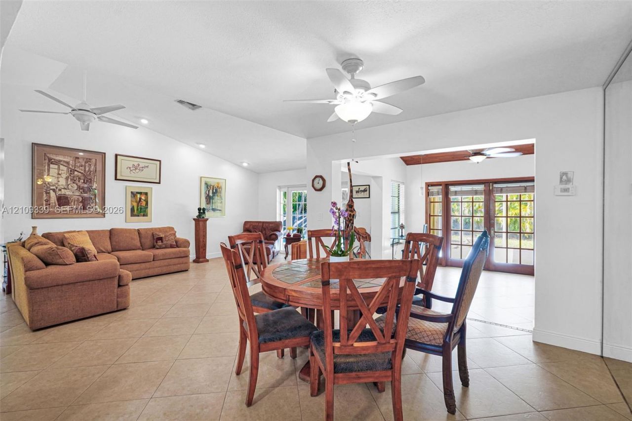 9630 SW 115th Avenue , Miami, FL 33176 Photo