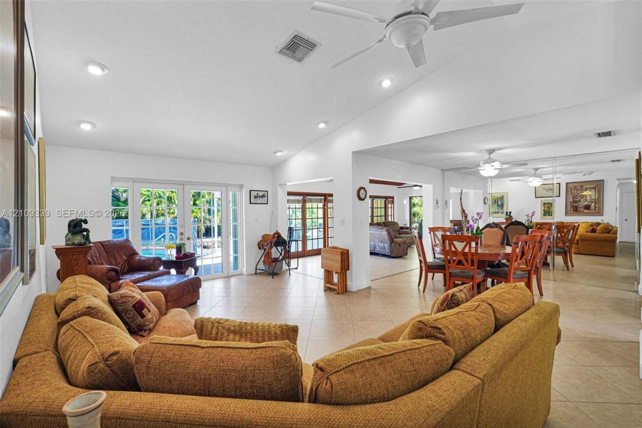 9630 SW 115th Avenue , Miami, FL 33176 Photo