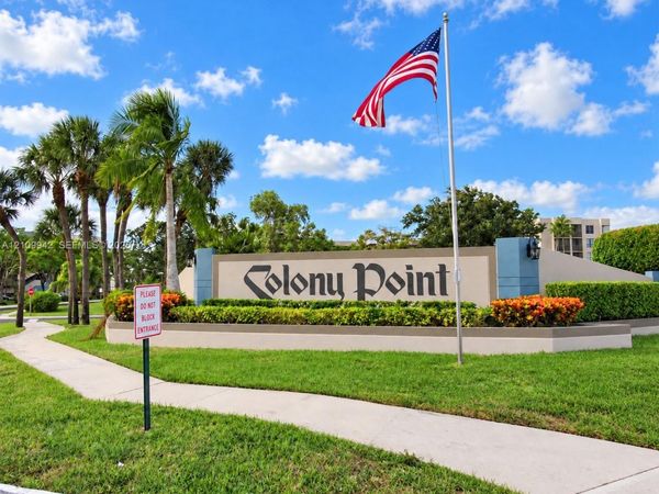 1101 Colony Point Cir, Unit 423, Pembroke Pines, FL 33026
