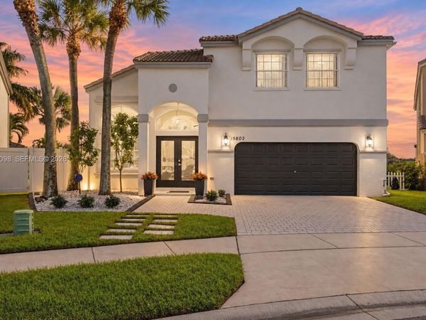 15802 NW 14th Mnr , Pembroke Pines, FL 33028