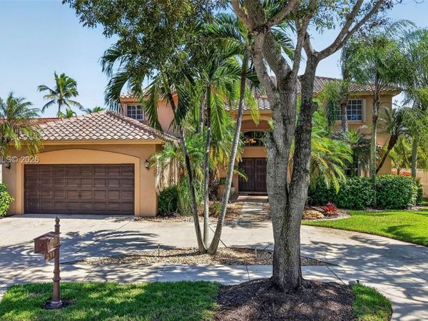 331 Fairmont Way , Weston, FL 33326
